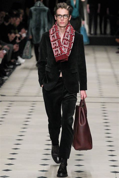 Burberry Prorsum: Fall 2015 Menswear 